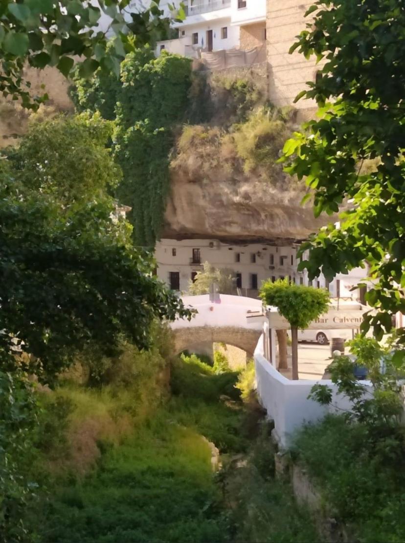 Casa Cueva Un Rincon En La Roca Villa Setenil De Las Bodegas Exterior photo