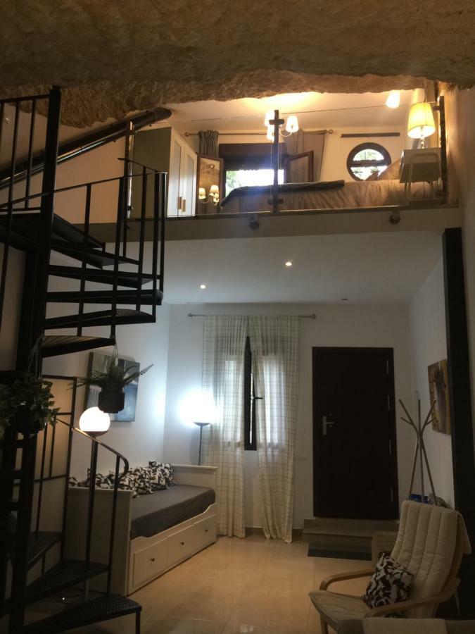 Casa Cueva Un Rincon En La Roca Villa Setenil De Las Bodegas Exterior photo